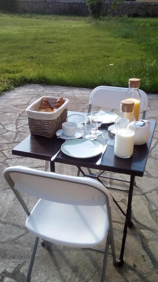Domaine De Gentilly Saint-Maurice-lès-Charencey Exteriör bild